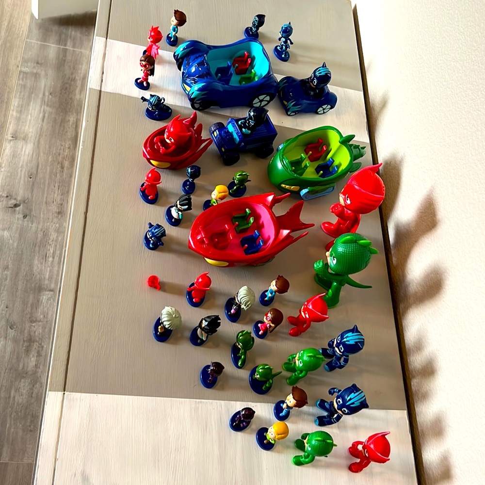 PJ Masks figures